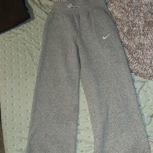 Nike high waisted sweatpants